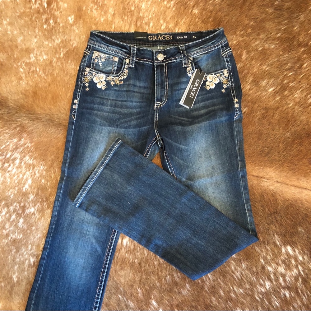 Grace in LA - Floral Embroidery Jeans